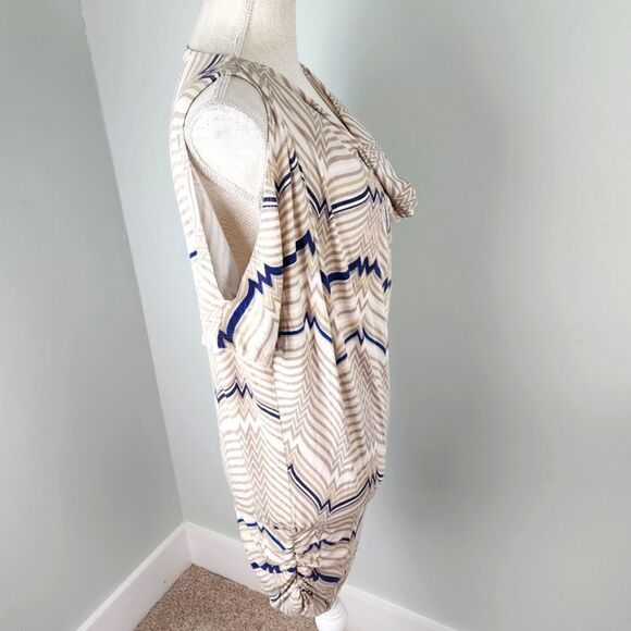 TART WOMEN'S FITTED COLD SHOULDER RUCHED DETAIL AZTEC DESIGN DRESS SIZE XS - Picture 4 of 7